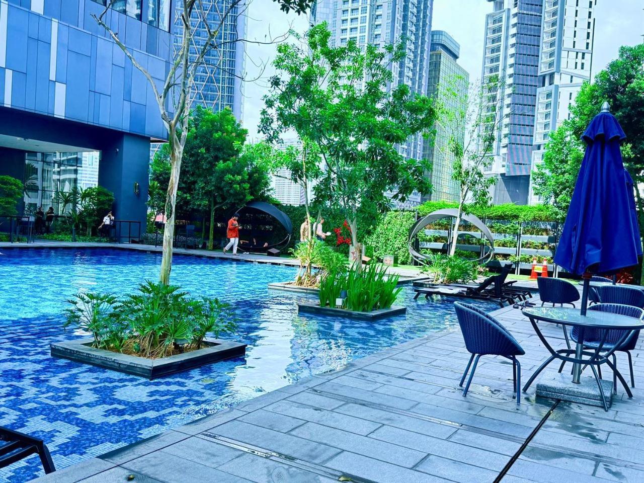 Star Klcc Serviced *